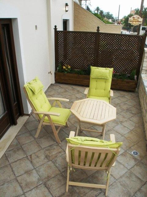 Giogarakis Suites 엘레오나스 객실 사진