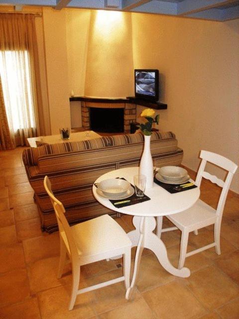 Giogarakis Suites 엘레오나스 객실 사진